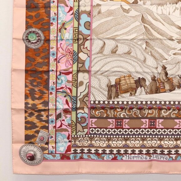 HERMES Carre 90 Scarf LA FEMME AUX SEMELLES DE VENT Silk Pink Auth am9373 - Picture 4 of 9